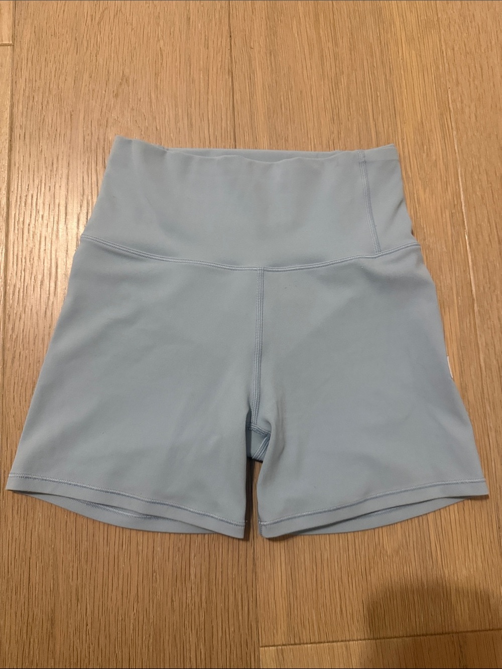 Vuori 4” Bike Shorts in Eggshell Blue
